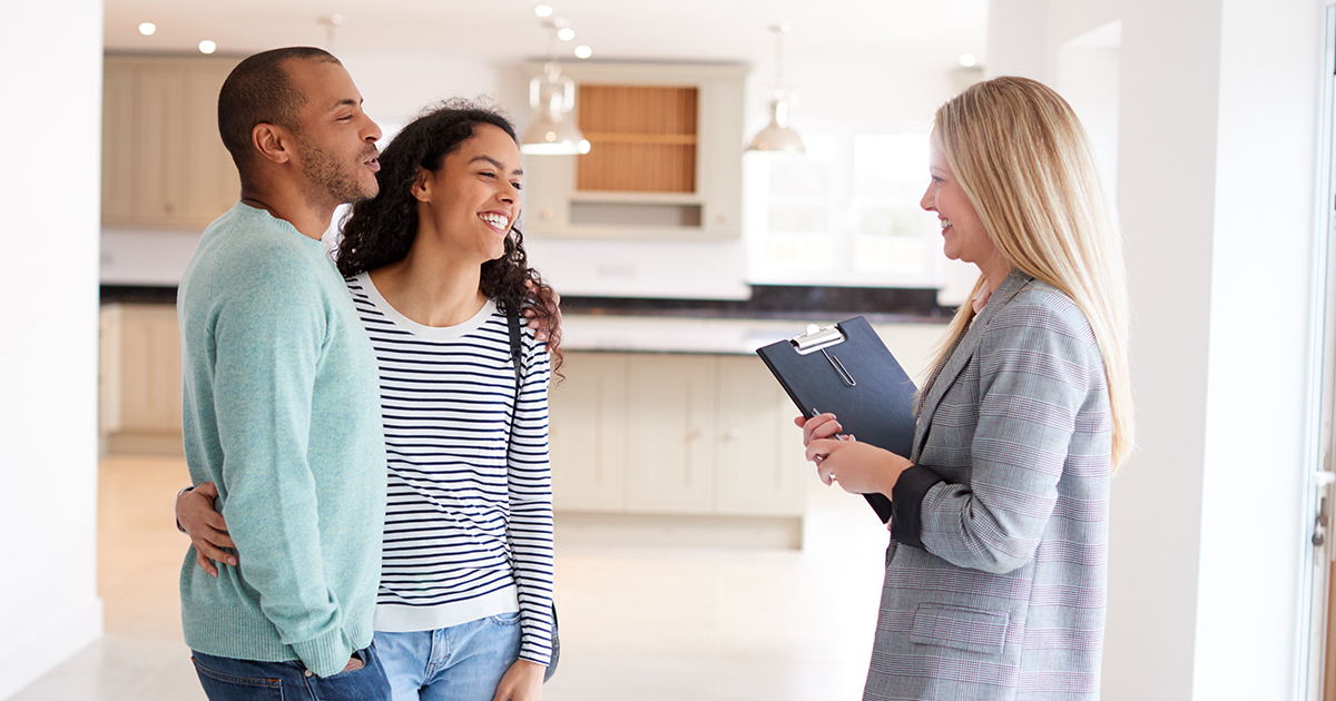couple touring home with agent